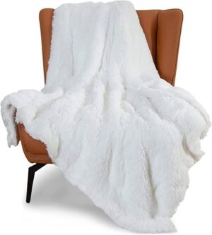 super soft lightweight faux fur double-sided blanket