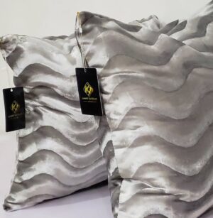 Velvet throwpillows..