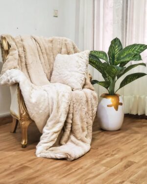 MULTI PURPOSE BLANKET! Premium super soft thick,double sided faux fur blanket!