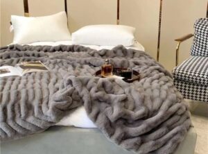 MULTI PURPOSE BLANKET! Premium super soft thick,double sided faux fur blanket